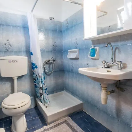 Vlassis * מסונגי