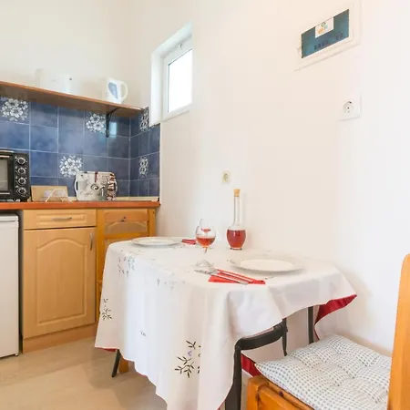 Apartment Vlassis Studios Mesongi